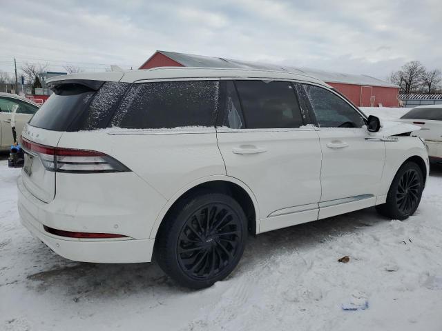 5LM5J7XC5MGL12588 - 2021 LINCOLN AVIATOR RESERVE Biały zdjęcie 3