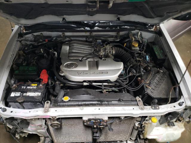 JN8DR09YX2W739381 - 2002 NISSAN PATHFINDER LE ვერცხლისფერი ფოტო 11