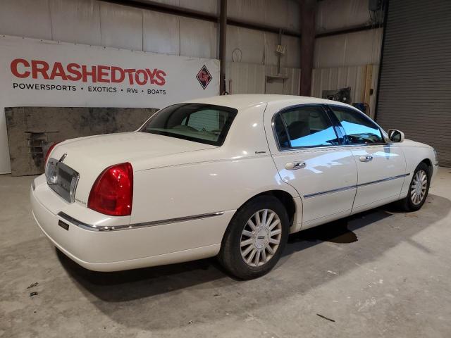 1LNHM81W23Y696905 - 2003 LINCOLN TOWN CAR EXECUTIVE Weiß Foto 3