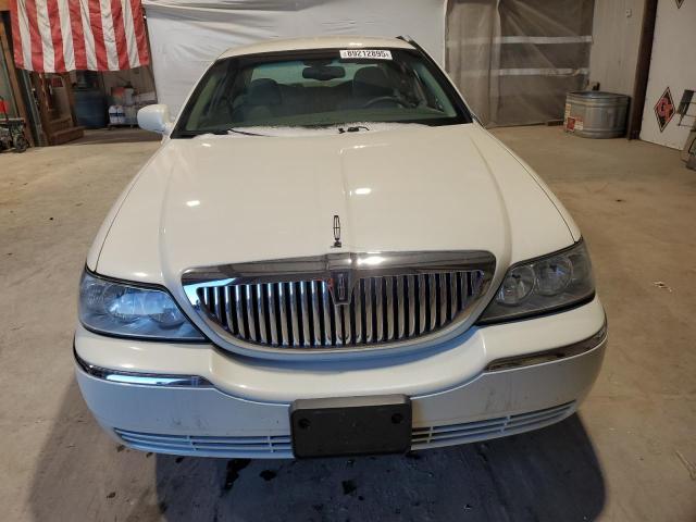 1LNHM81W23Y696905 - 2003 LINCOLN TOWN CAR EXECUTIVE Weiß Foto 5