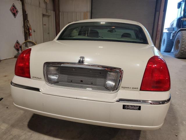 1LNHM81W23Y696905 - 2003 LINCOLN TOWN CAR EXECUTIVE Weiß Foto 6