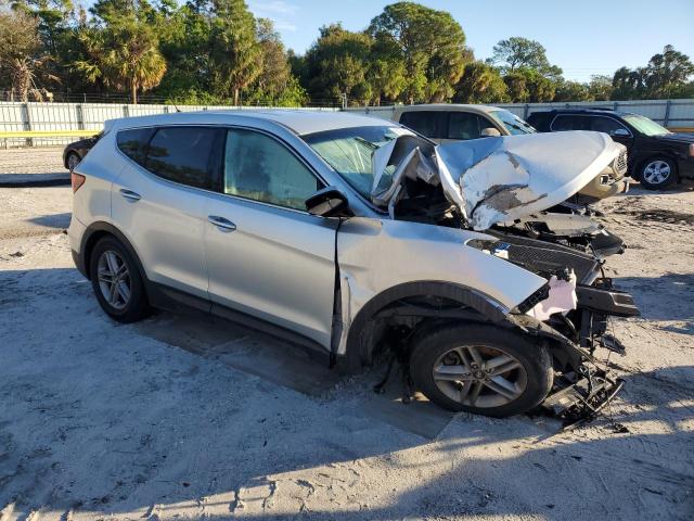 5XYZT3LB0JG540814 - 2018 HYUNDAI SANTA FE S SILVER photo 4