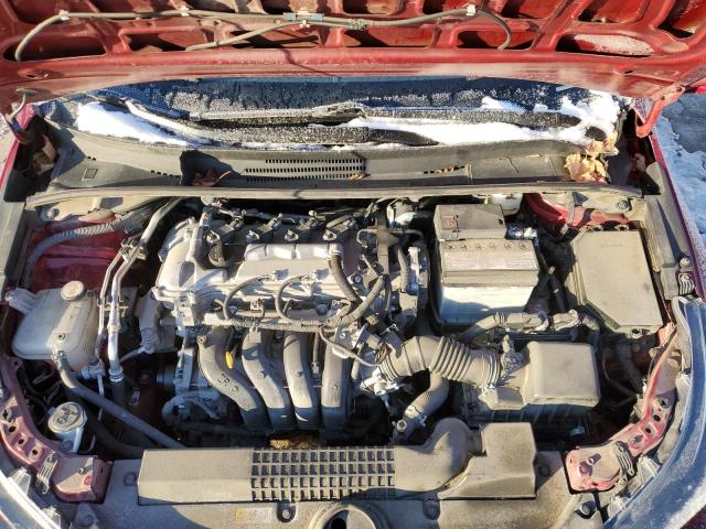 5YFEPMAE5NP315795 - 2022 TOYOTA COROLLA LE RED photo 11