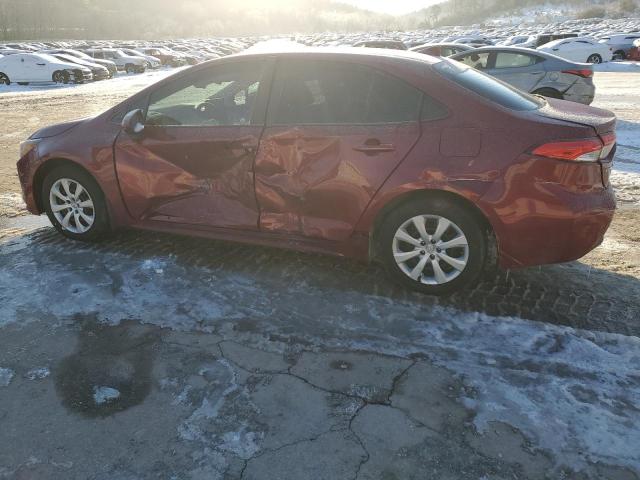5YFEPMAE5NP315795 - 2022 TOYOTA COROLLA LE RED photo 2