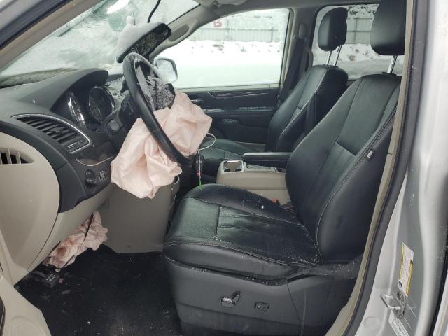 2C4RC1CG3CR117210 - 2012 CHRYSLER TOWN & COU TOURING L SILVER photo 7