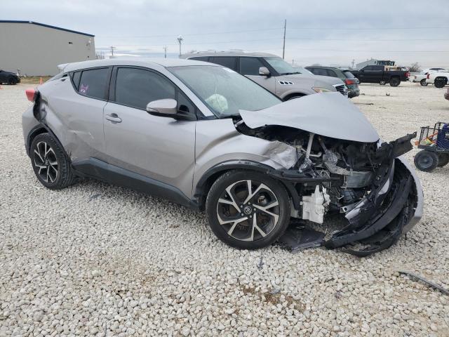 JTNKHMBX2J1000852 - 2018 TOYOTA C-HR XLE Gümüş fotoğraf 4