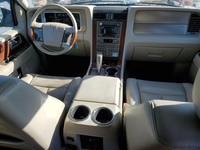 5LMJJ2J56BEJ03154 - 2011 LINCOLN NAVIGATOR MAROON photo 8