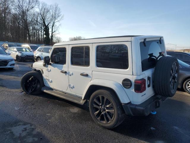 1C4JJXP68NW270943 - 2022 JEEP WRANGLER U SAHARA 4XE WHITE photo 2