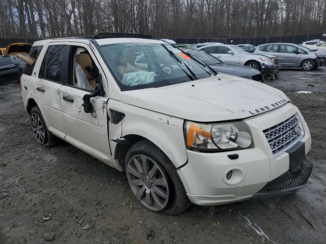 SALFT24N28H077218 - 2008 LAND ROVER LR2 HSE TECHNOLOGY WHITE photo 4