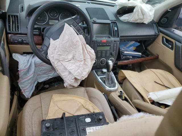 SALFT24N28H077218 - 2008 LAND ROVER LR2 HSE TECHNOLOGY WHITE photo 8