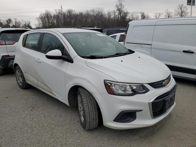 1G1JG6SH6J4131667 - 2018 CHEVROLET SONIC WHITE photo 4