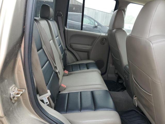 1J4GL38K15W638835 - 2005 JEEP LIBERTY RENEGADE 金色 照片 11