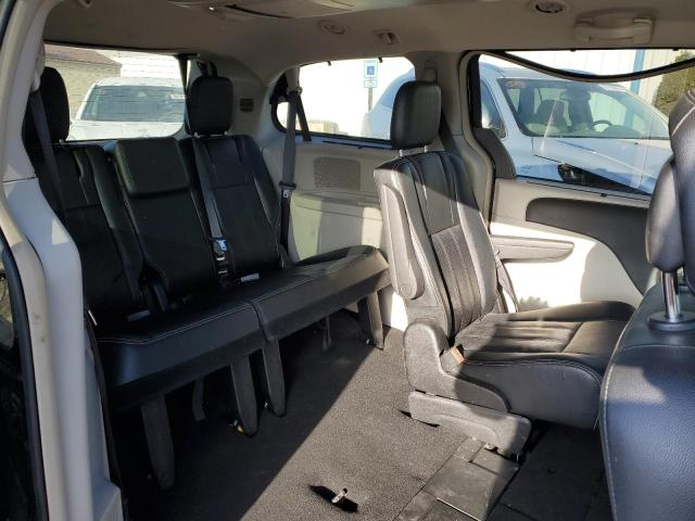 2C4RC1CG5GR232090 - 2016 CHRYSLER TOWN & COU TOURING L BLACK photo 11