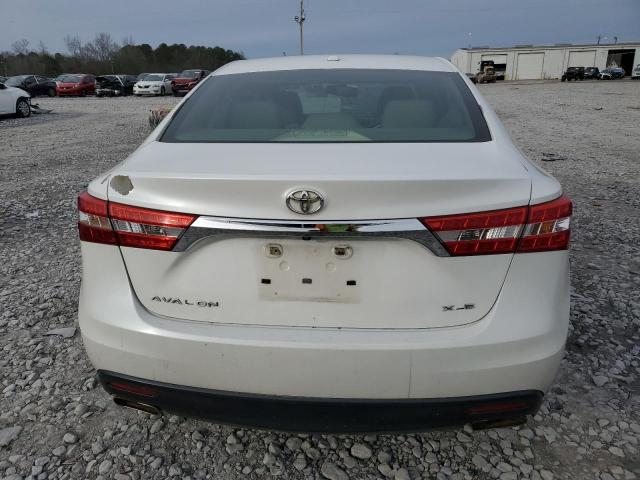 4T1BK1EB7DU032750 - 2013 TOYOTA AVALON BASE Blanc photo 6