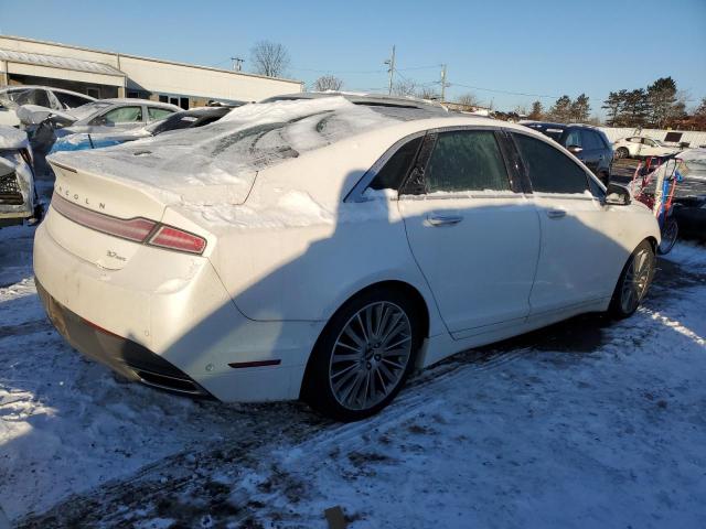 3LN6L2JK0DR821100 - 2013 LINCOLN MKZ WHITE photo 3
