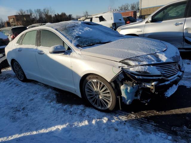 3LN6L2JK0DR821100 - 2013 LINCOLN MKZ WHITE photo 4