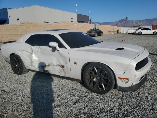 2C3CDZFJ9GH153458 - 2016 DODGE CHALLENGER R/T SCAT PACK WHITE photo 4