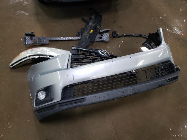 5TDJKRFH6ES018183 - 2014 TOYOTA HIGHLANDER XLE 银色 照片 13