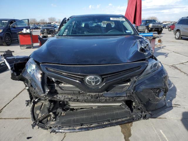 4T1G11AK6RU886179 - 2024 TOYOTA CAMRY SE NIGHT SHADE BLACK photo 5