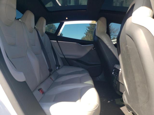 5YJSA1H20EFP64800 - 2014 TESLA MODEL S WHITE photo 10
