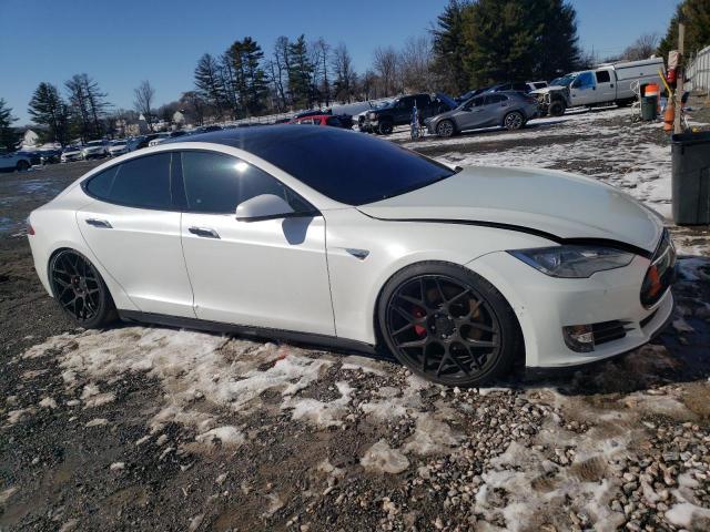 5YJSA1H20EFP64800 - 2014 TESLA MODEL S WHITE photo 4