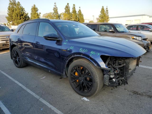 WA1VABGE2NB036942 - 2022 AUDI E-TRON CHRONOS BLUE photo 4