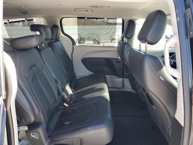 2C4RC1BG6HR757968 - 2017 CHRYSLER PACIFICA TOURING L BLACK photo 11