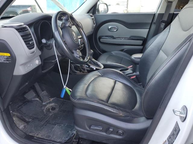 KNDJP3A56G7325815 - 2016 KIA SOUL + WHITE photo 7