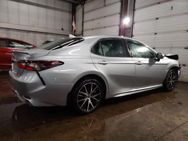 4T1G11BK5RU113122 - 2024 TOYOTA CAMRY SE NIGHT SHADE SILVER photo 3