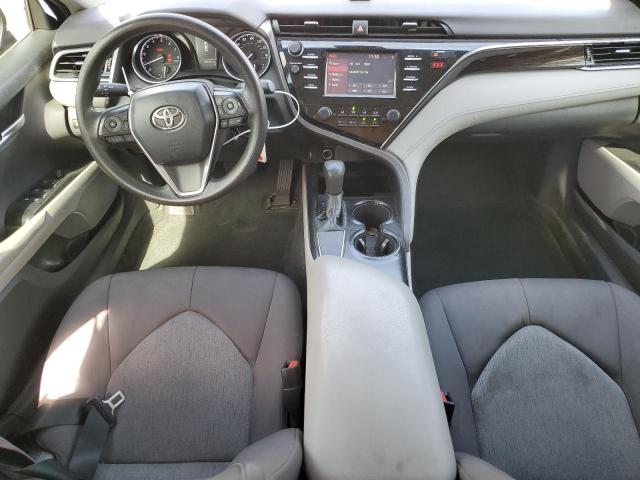 4T1B11HK1JU650351 - 2018 TOYOTA CAMRY L BLACK photo 8