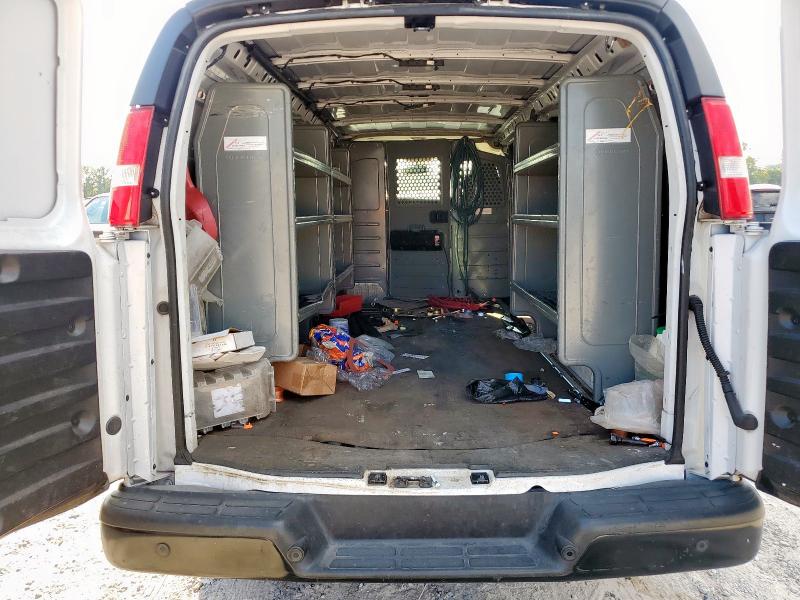 1GCWGBFPXP1220787 - 2023 CHEVROLET EXPRESS G2 WHITE photo 10