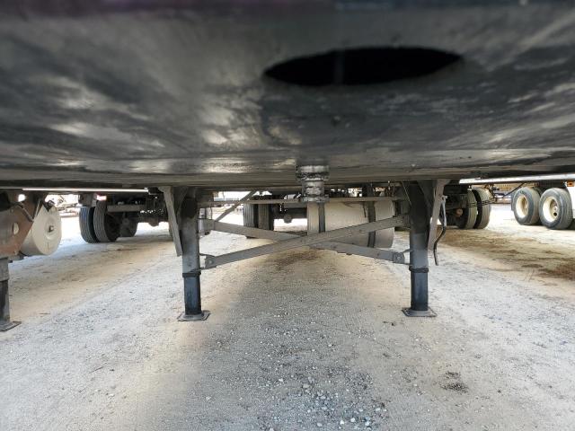 1UYVS2482FU407414 - 2015 UTILITY VS2RA WHITE photo 5