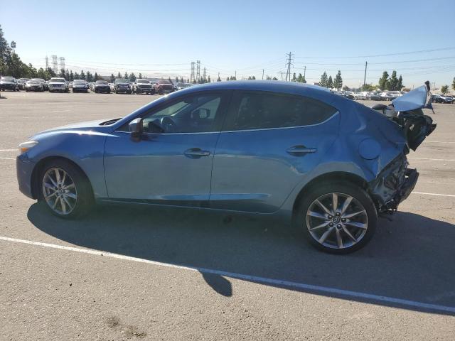 3MZBN1V34JM240828 - 2018 MAZDA 3 TOURING BLUE photo 2