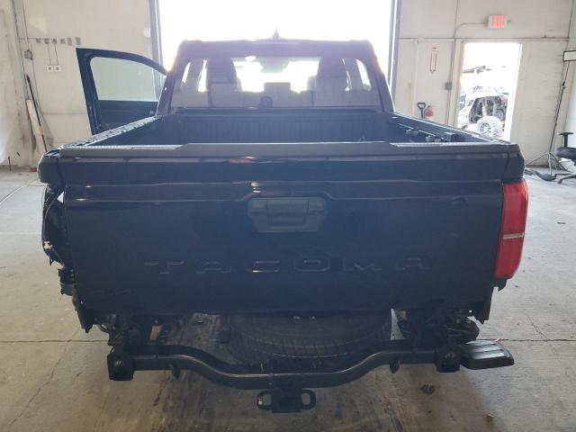 3TMLB5JN3RM052263 - 2024 TOYOTA TACOMA DOUBLE CAB Schwarz Foto 6