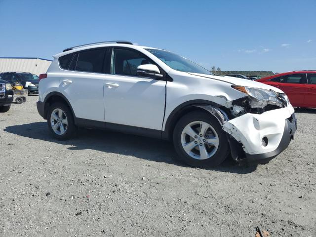 2T3WFREV8DW064743 - 2013 TOYOTA RAV4 XLE WHITE photo 4