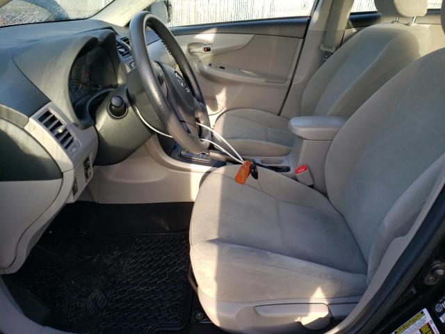 2T1BU4EE1DC938528 - 2013 TOYOTA COROLLA BASE შავი ფოტო 7