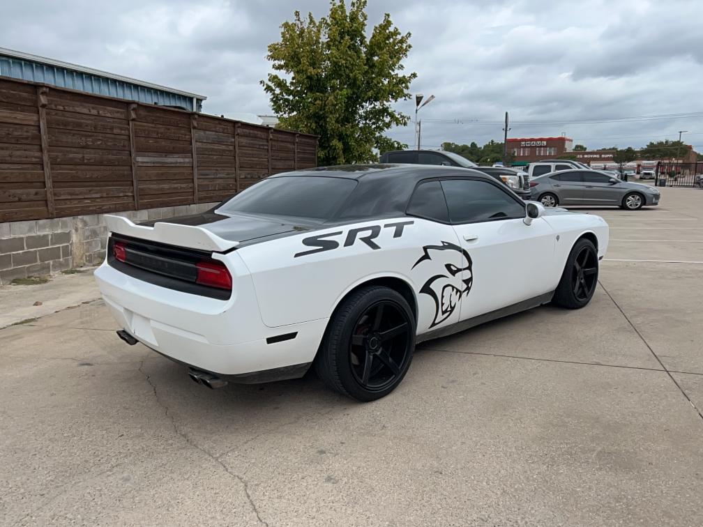 2B3CJ5DT1BH604345 - 2011 DODGE CHALLENGER R/T Bicolor foto 4