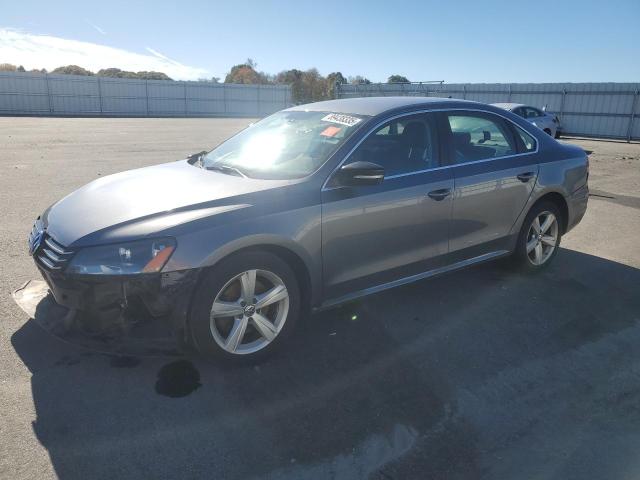 2012 VOLKSWAGEN PASSAT SE, 