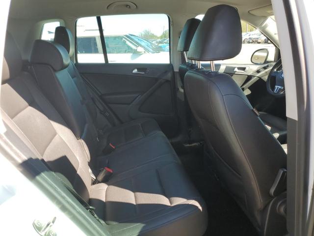 WVGAV7AX4FW536574 - 2015 VOLKSWAGEN TIGUAN S WHITE photo 11