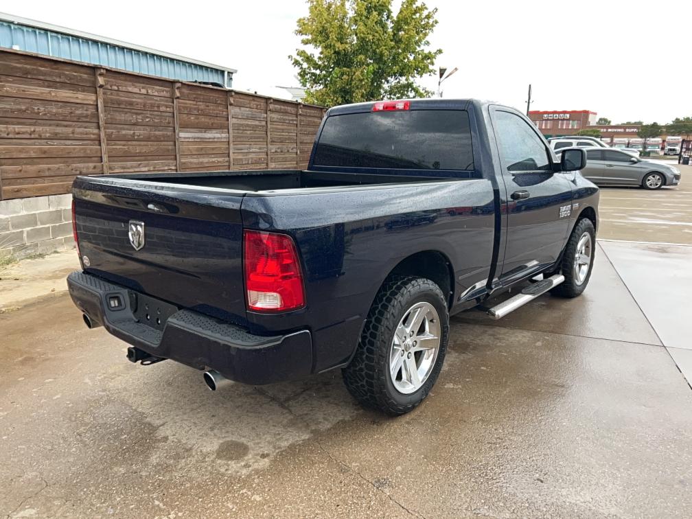 3C6JR6AT0DG586603 - 2013 RAM 1500 ST BLUE photo 4