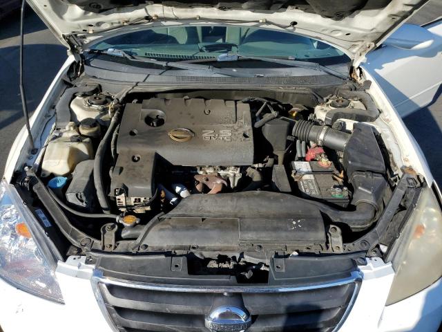1N4AL11D13C229136 - 2003 NISSAN ALTIMA BASE WHITE photo 11