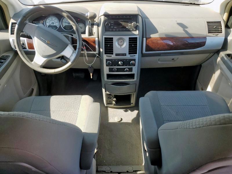 2A4RR5D13AR249469 - 2010 CHRYSLER TOWN & COU TOURING ვერცხლისფერი ფოტო 8