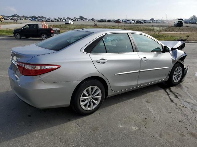 4T1BF1FK7GU157156 - 2016 TOYOTA CAMRY LE SILVER photo 3