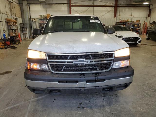 3GCEC14X16G180734 - 2006 CHEVROLET SILVERADO C1500 WHITE photo 5