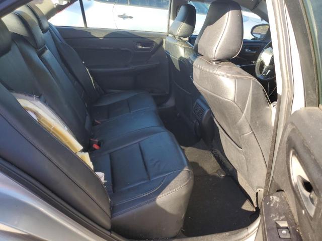 4T4BF1FK2GR549869 - 2016 TOYOTA CAMRY LE SILVER photo 10