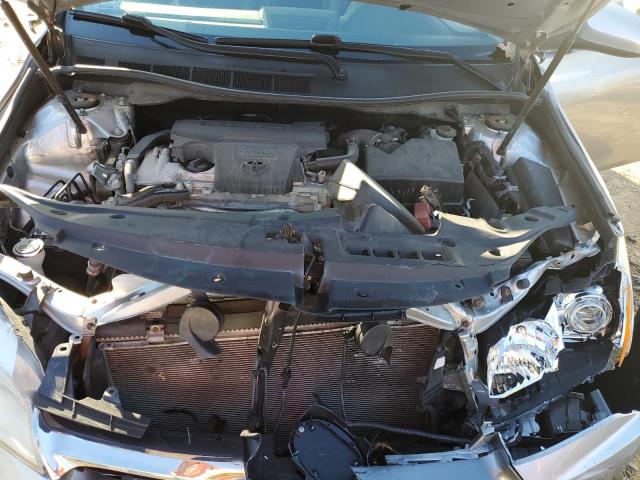 4T4BF1FK2GR549869 - 2016 TOYOTA CAMRY LE SILVER photo 11