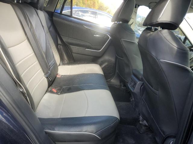 2T3RWRFV4RW246796 - 2024 TOYOTA RAV4 XLE 蓝色 照片 11