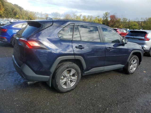 2T3RWRFV4RW246796 - 2024 TOYOTA RAV4 XLE 蓝色 照片 3