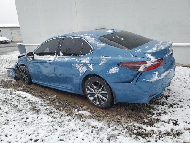 4T1G11AK2RU225538 - 2024 TOYOTA CAMRY SE NIGHT SHADE BLUE photo 2