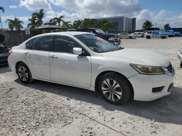 1HGCR2F39DA264111 - 2013 HONDA ACCORD LX WHITE photo 4